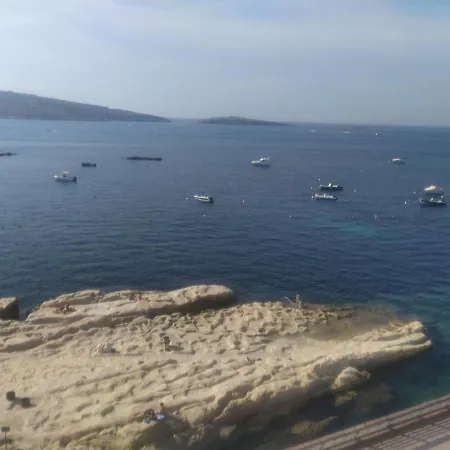 A Seafront Away From Apartman San Pawl il-Baħar