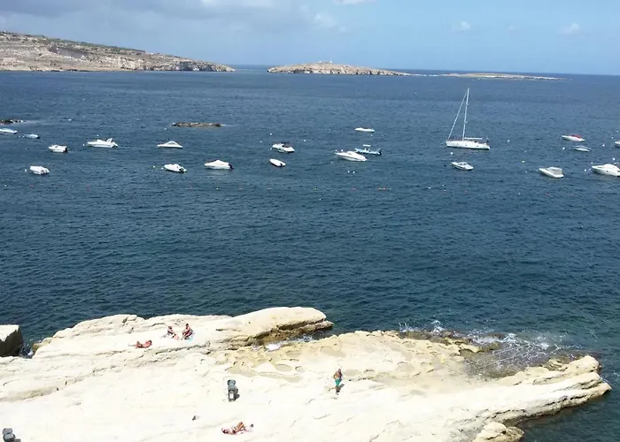 A Seafront Away From 公寓 *