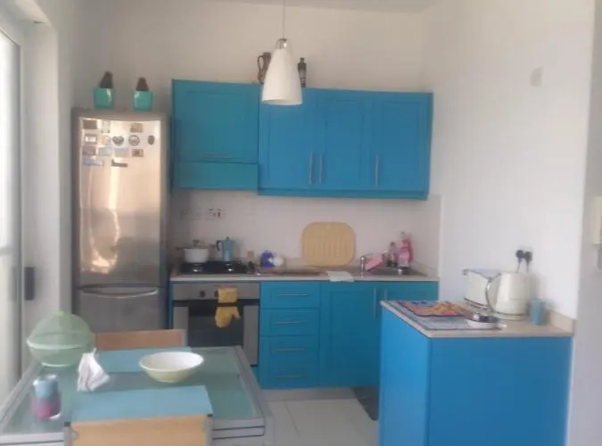 A Seafront Away From Σεντ Πόλς Μπέι